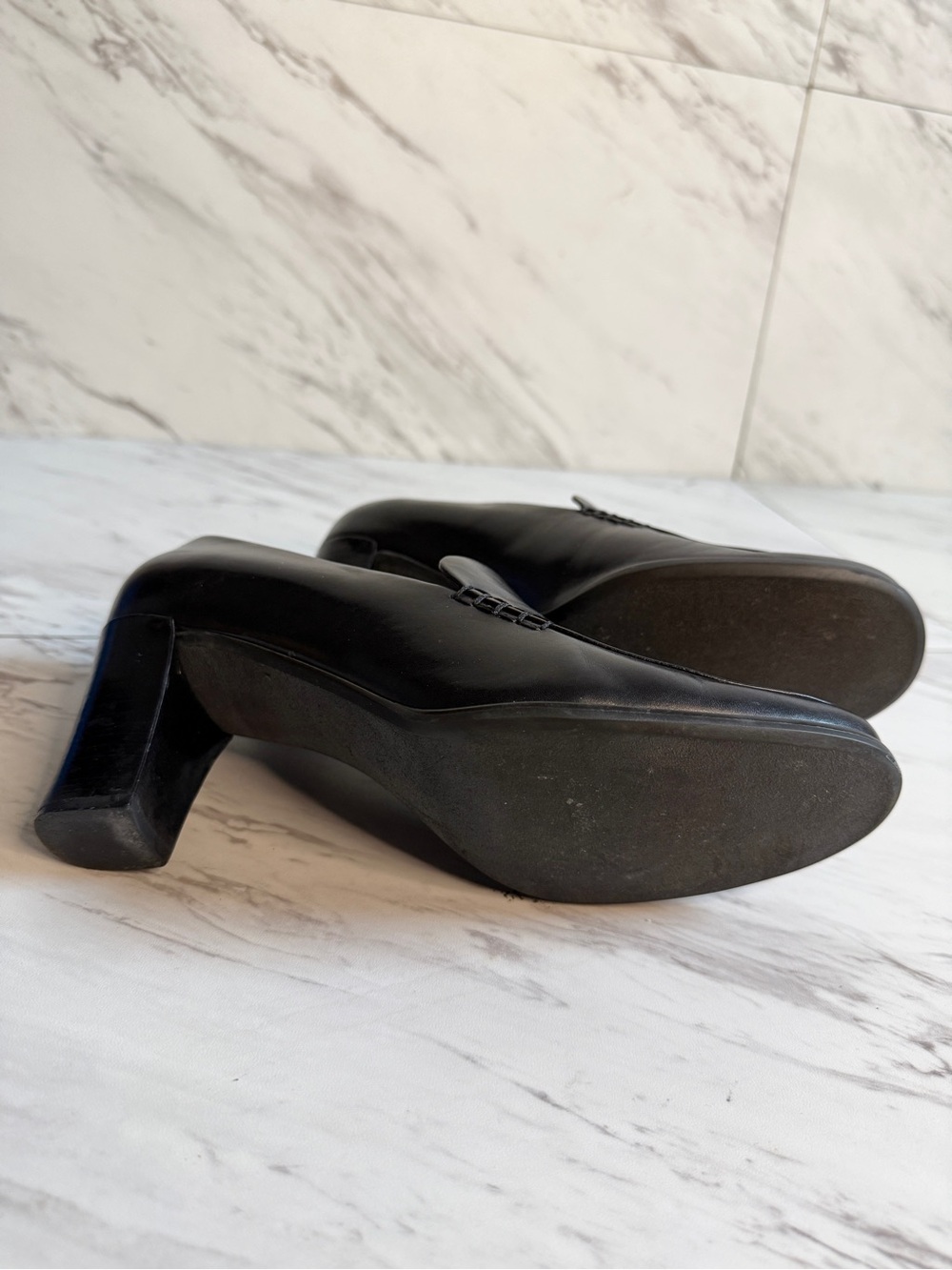 Franco Sarto Black Leather Block Heel Loafers Womens 7M Slip On Pumps - Picture 9 of 9